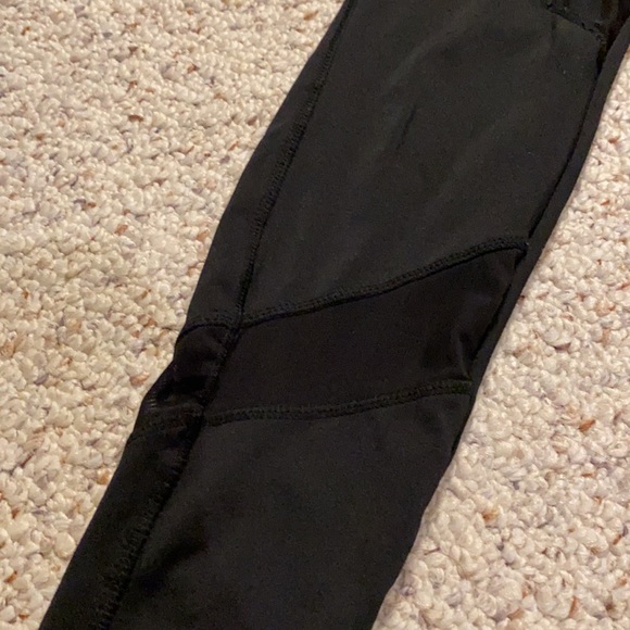 A Set of Black Leggings - Picture 3 of 3